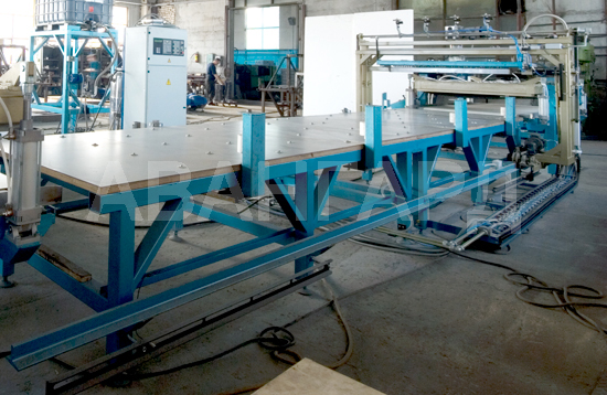 Equipment for structural insulating panel production