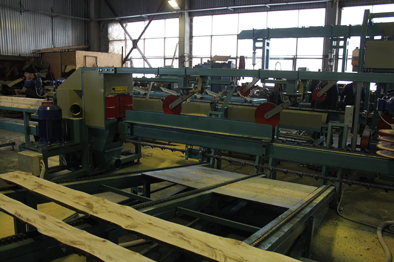 Sawmill line for the production of pallet blanks
